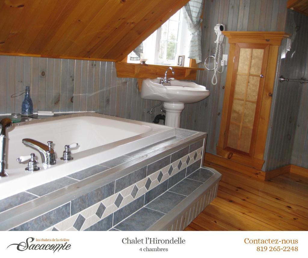 Chalets De La Riviere Sacacomie Villa Saint-Alexis-des-Monts Esterno foto
